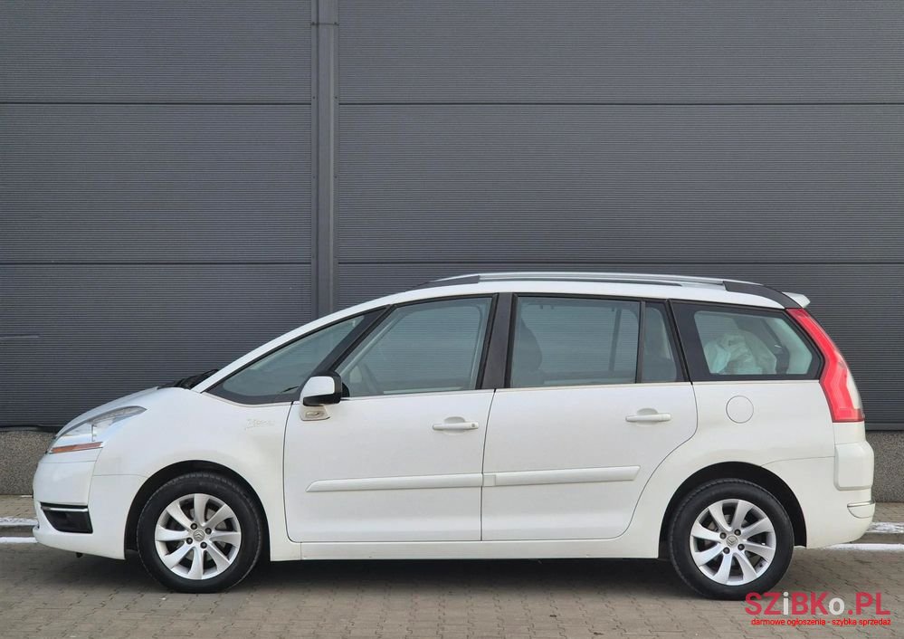 2010' Citroen C4 Grand Picasso photo #2