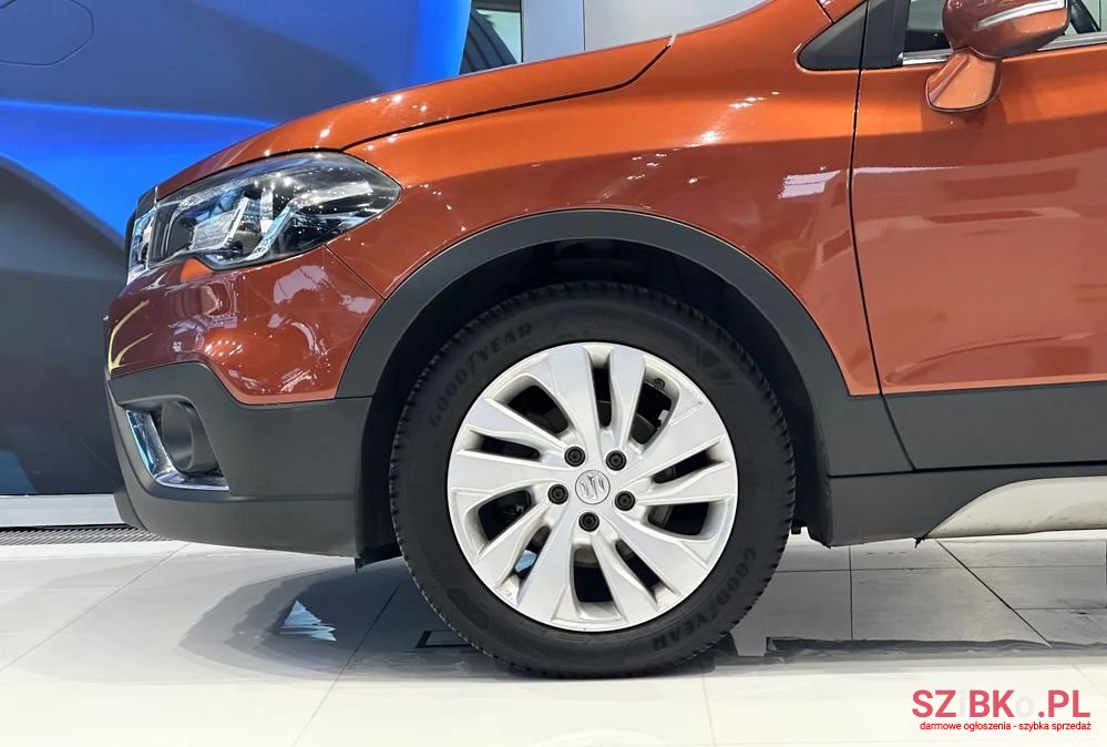 2017' Suzuki SX4 photo #4