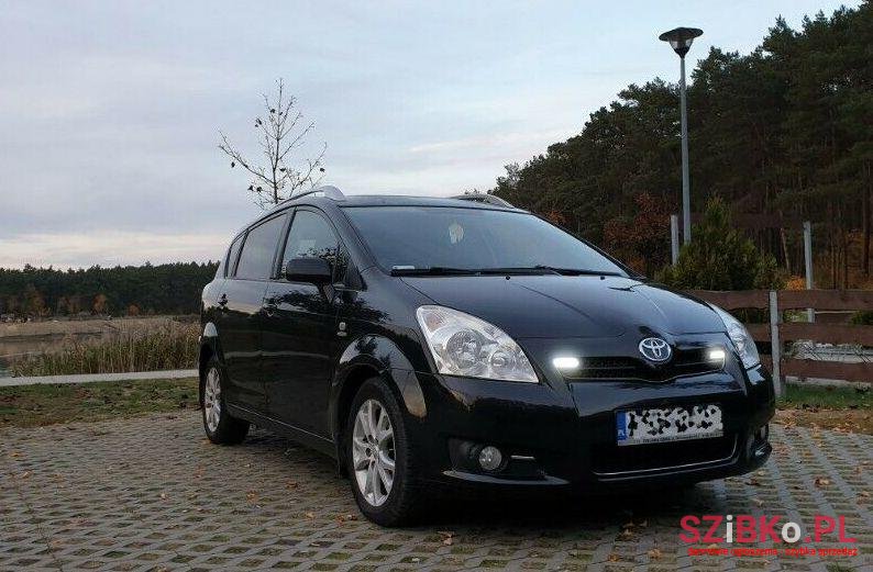 2009' Toyota Corolla photo #1