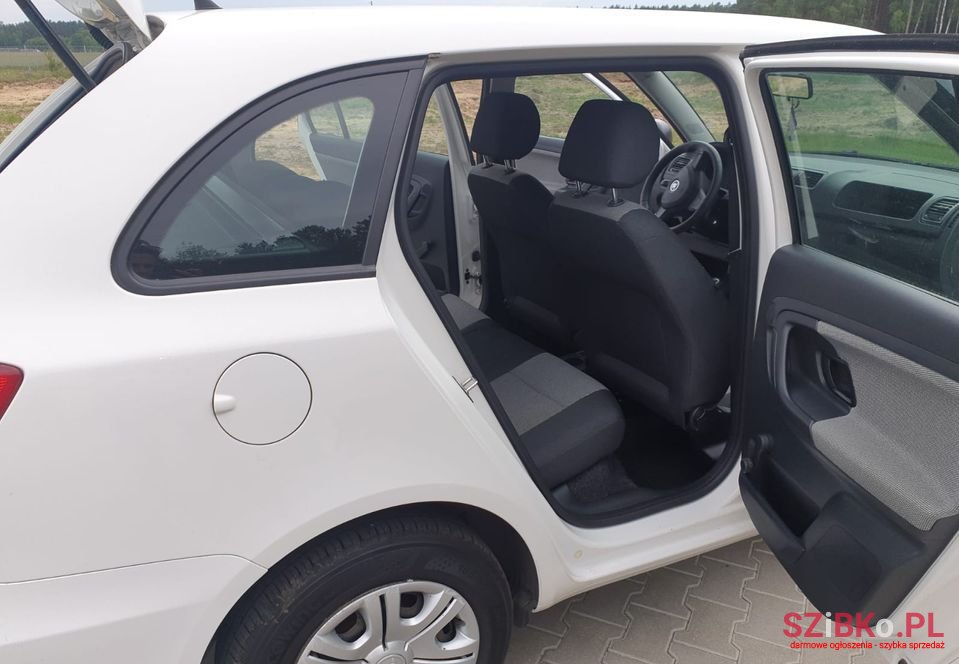 2014' Skoda Fabia photo #4