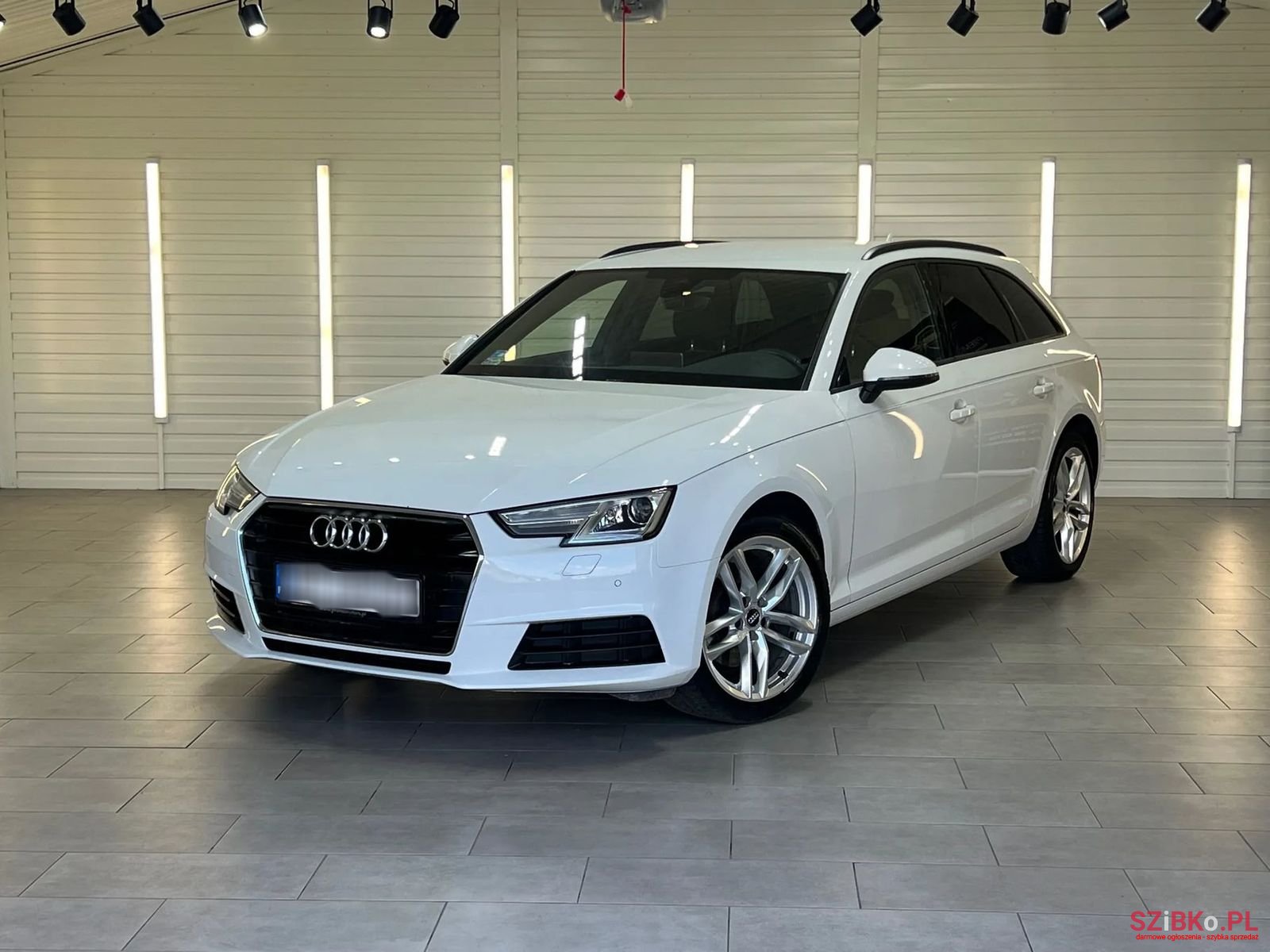 2018' Audi A4 photo #1