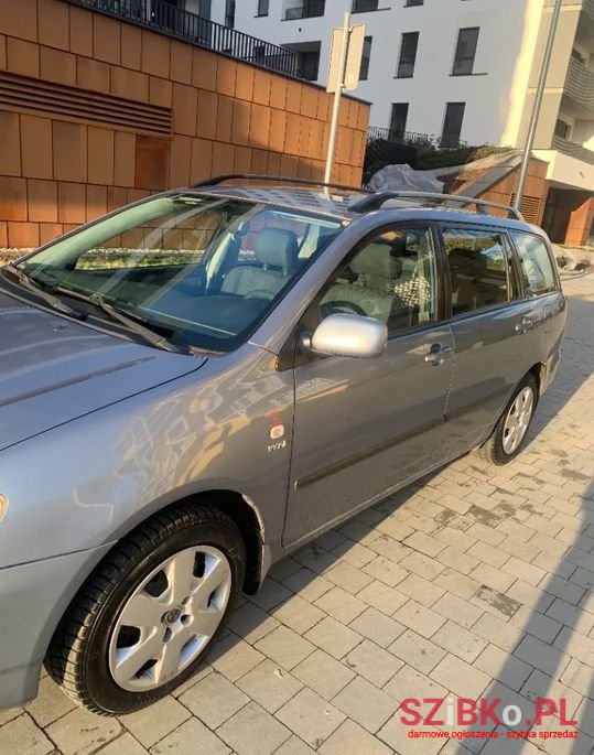 2004' Toyota Corolla photo #3