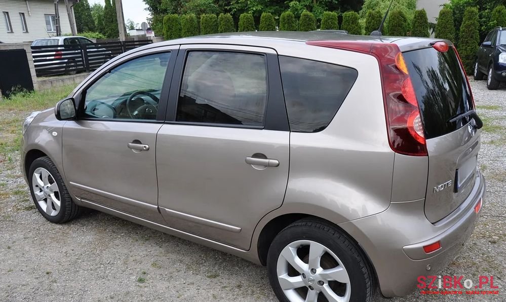 2009' Nissan Note 1.6 Acenta photo #2