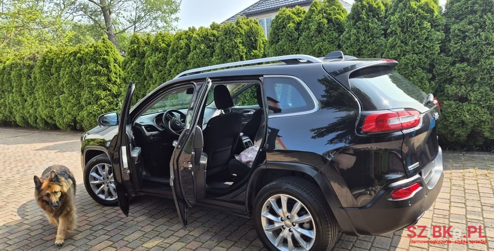 2014' Jeep Cherokee photo #6