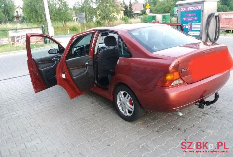 1999' Ford Focus photo #1