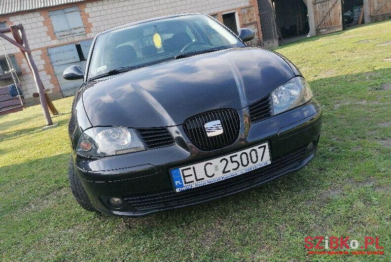 2005' SEAT Ibiza photo #1