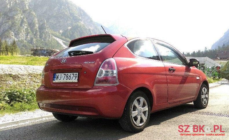 2007' Hyundai Accent photo #2