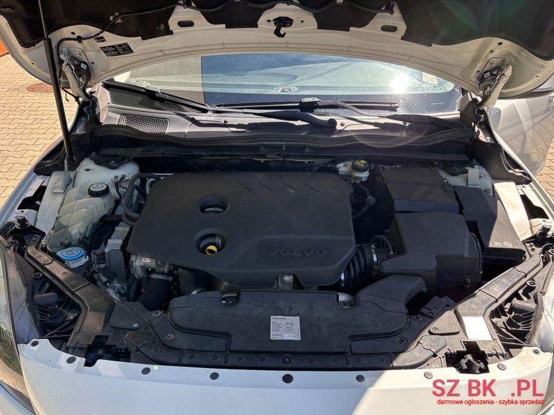 2012' Volvo V40 D2 Momentum photo #4