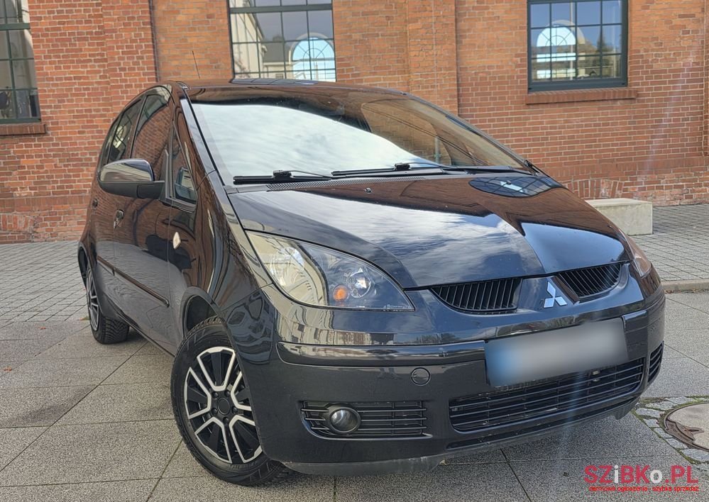 2008' Mitsubishi Colt 1.3 Motion photo #4