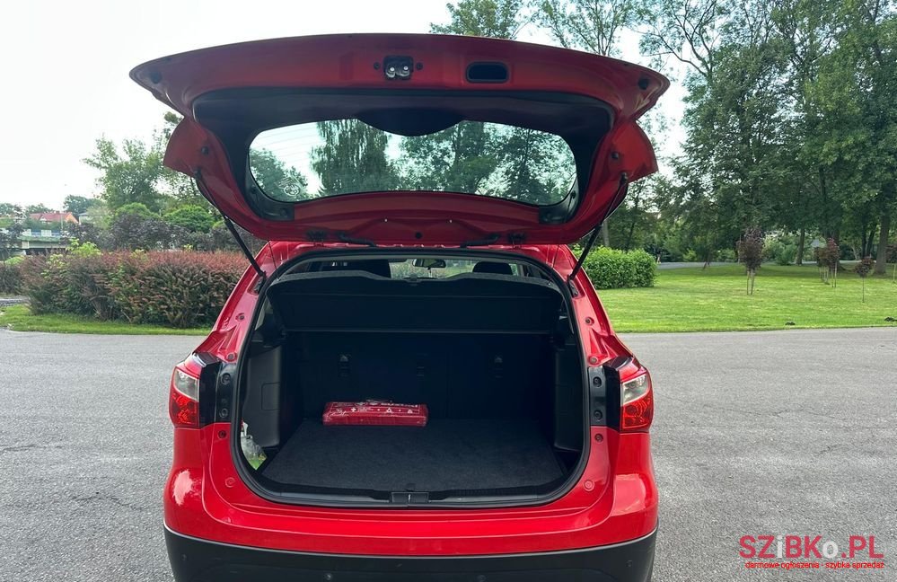 2016' Suzuki SX4 photo #4