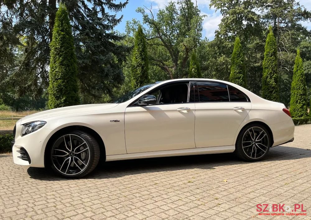 2020' Mercedes-Benz E-Class photo #4