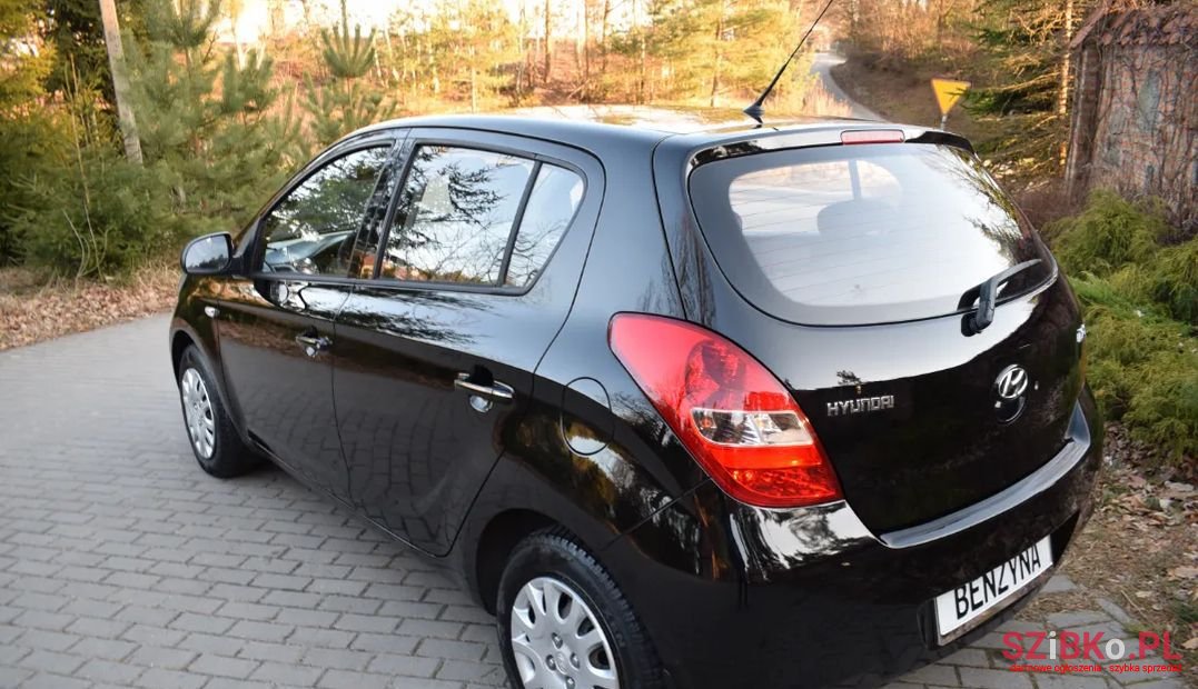 2009' Hyundai i20 photo #2