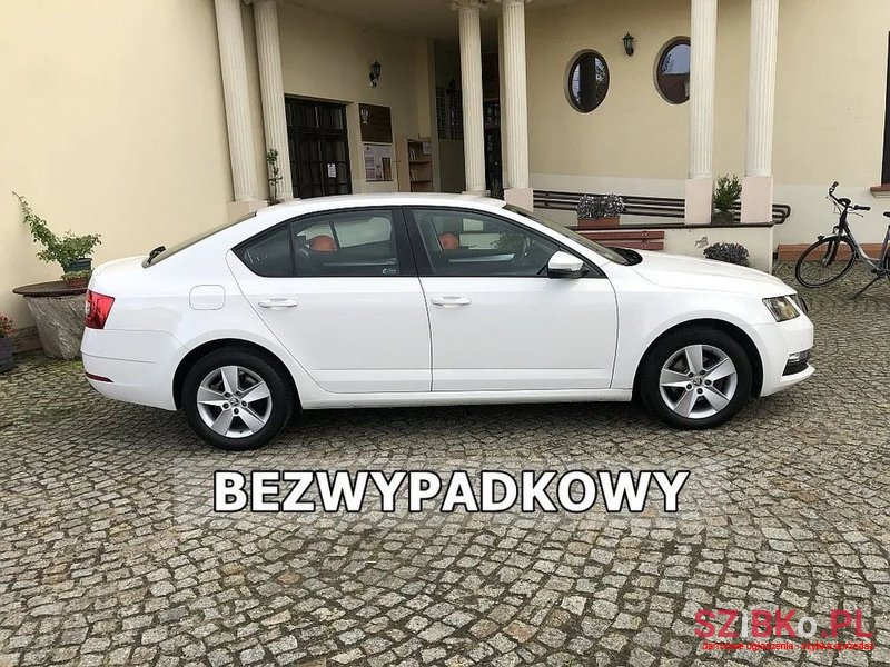 2019' Skoda Octavia photo #1