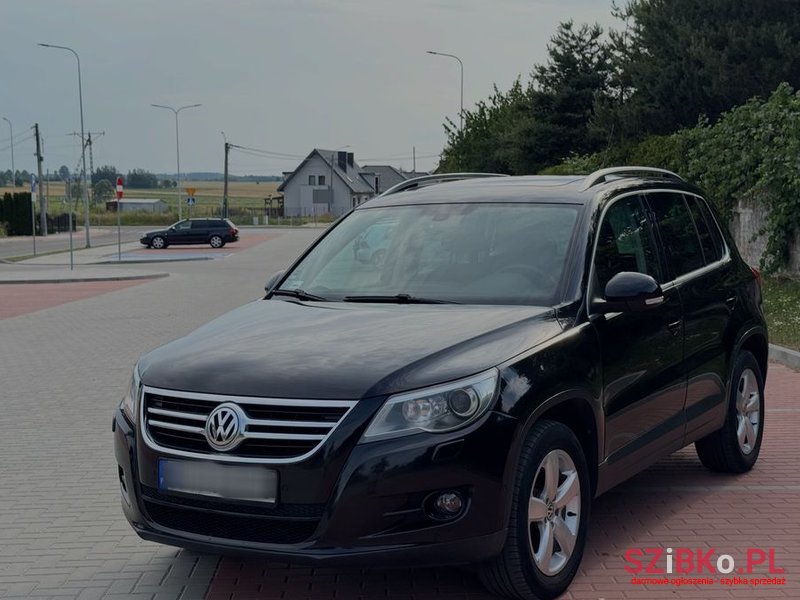 2009' Volkswagen Tiguan photo #1