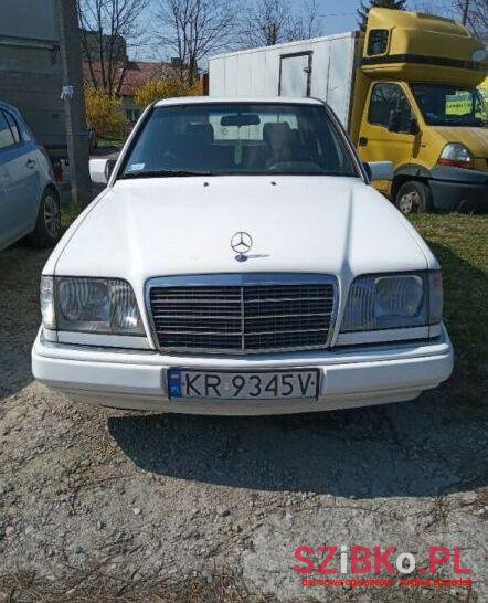 1994' Mercedes-Benz Klasa E photo #1