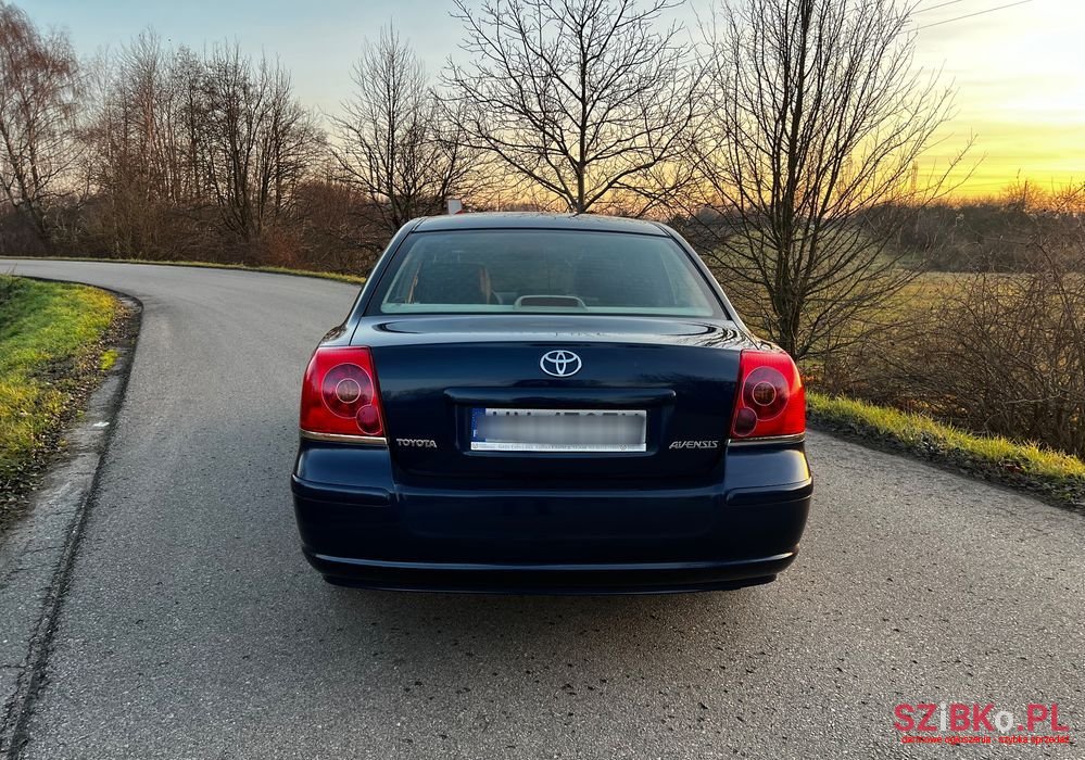 2003' Toyota Avensis 2.0 Vvt-I Executive photo #5