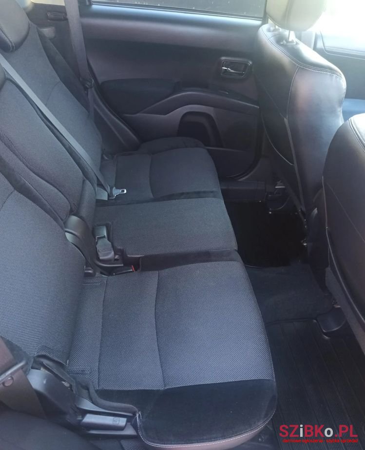 2010' Citroen C-Crosser photo #4