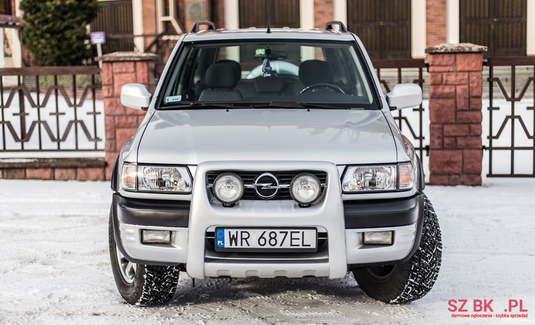 2002' Opel Frontera photo #2