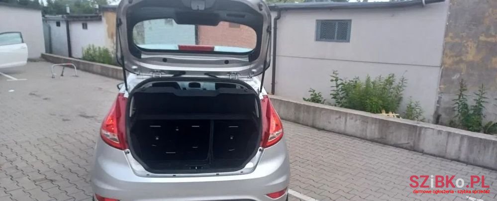 2009' Ford Fiesta 1.25 Ambiente photo #5