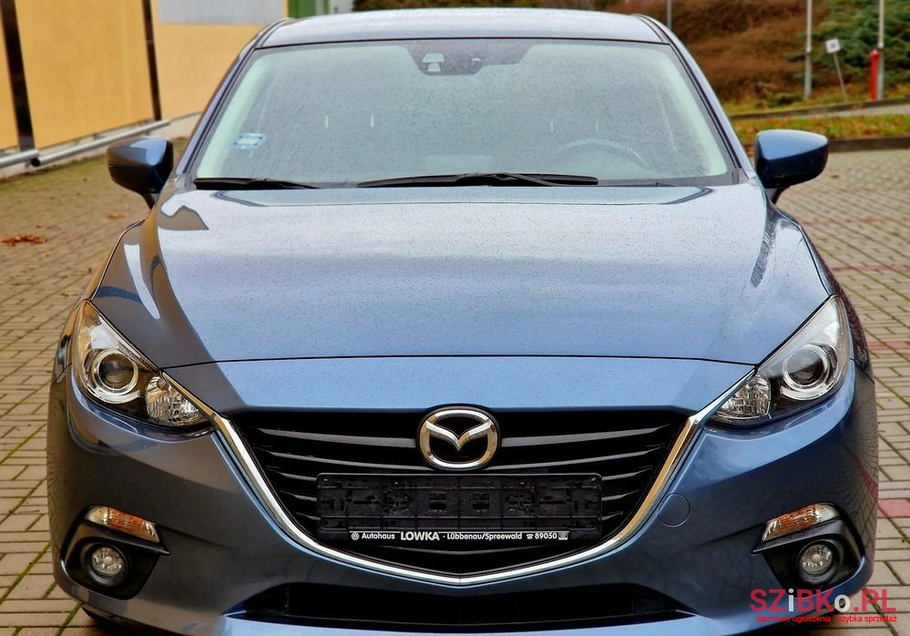 2016' Mazda 3 Skyactiv-G photo #2