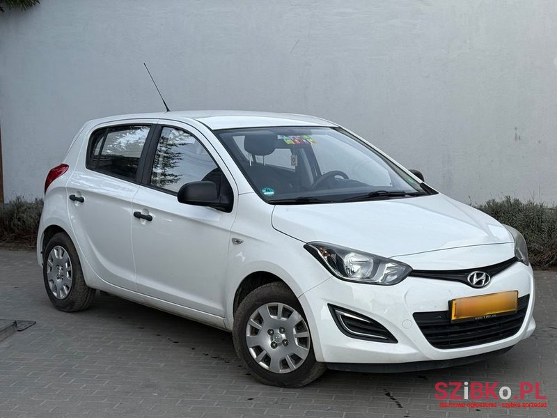 2014' Hyundai i20 1.25 Style photo #1
