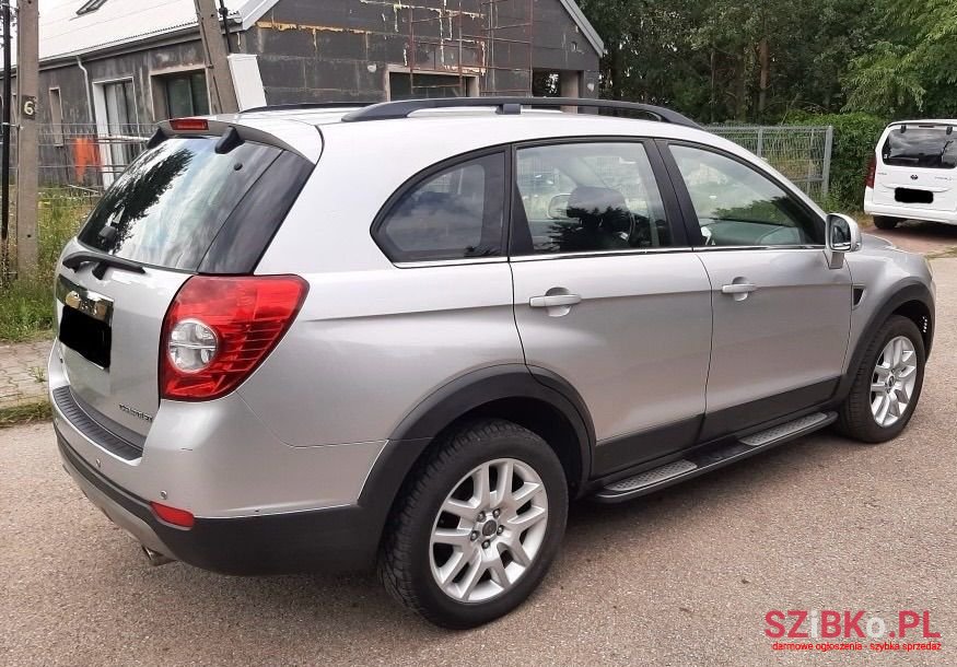 2006' Chevrolet Captiva 3.2 4Wd 7 Sitzer Lt photo #2