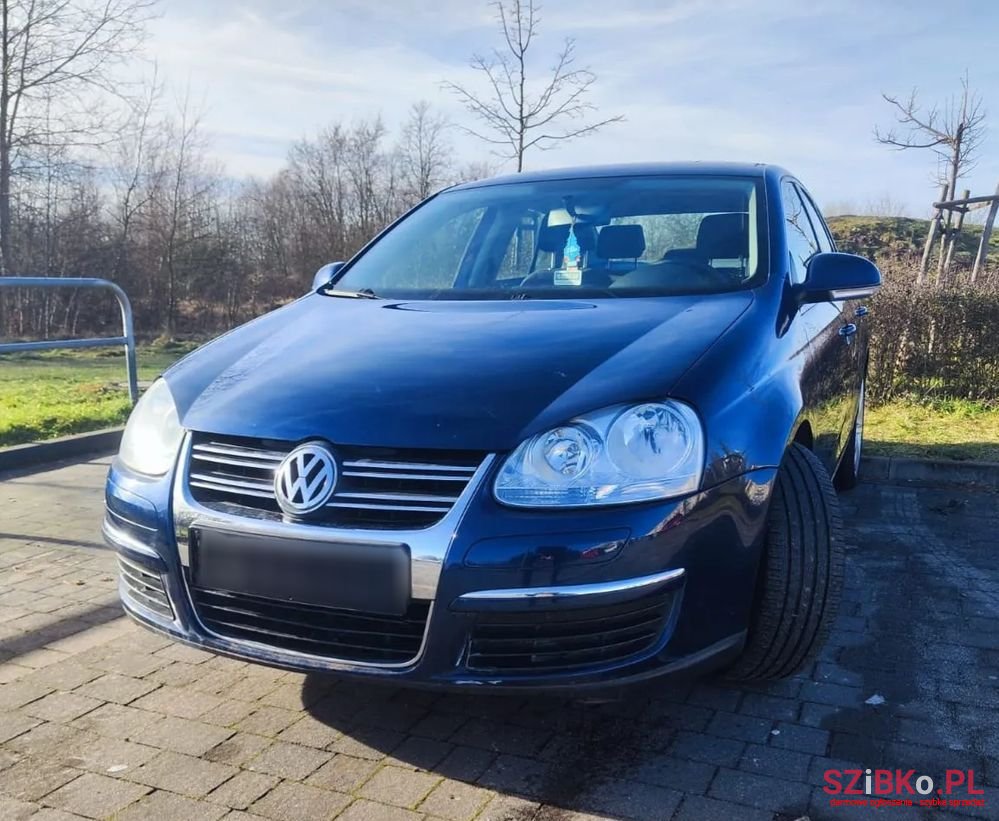 2006' Volkswagen Jetta 1.6 Comfortline photo #4