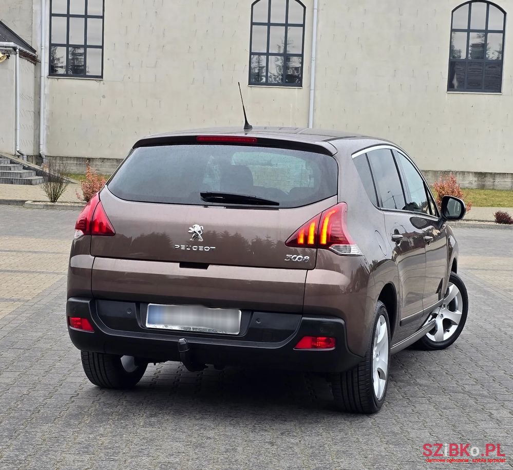 2014' Peugeot 3008 120 Vti Premium photo #4