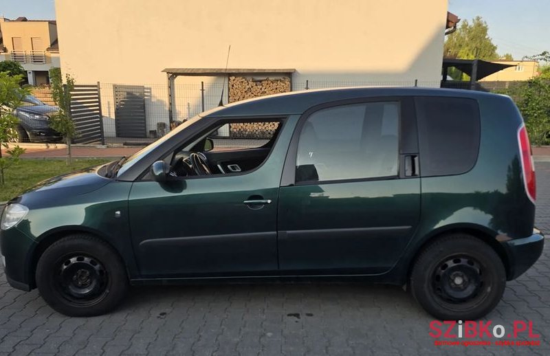 2009' Skoda Roomster 1.6 16V photo #3