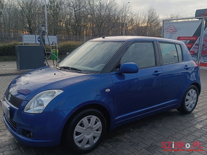 2007' Suzuki Swift photo #3