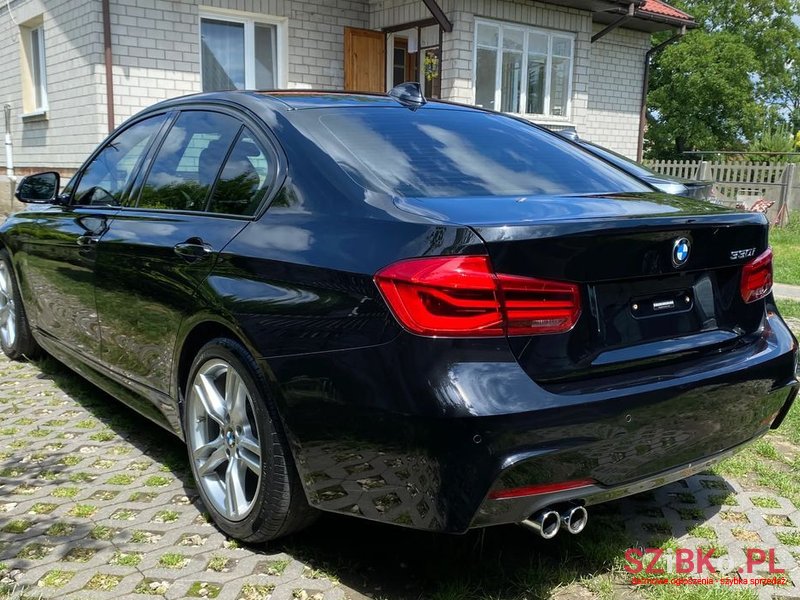 2017' BMW 3 Series 330I M Sport photo #5