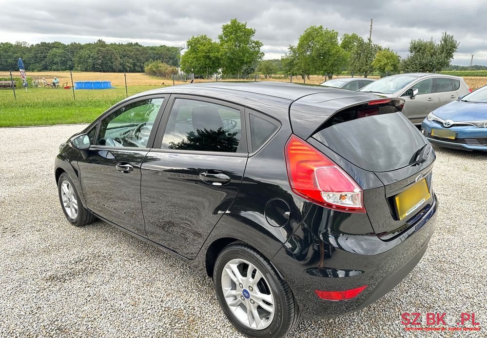 2015' Ford Fiesta photo #6