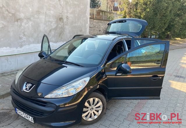 2007' Peugeot 207 photo #2