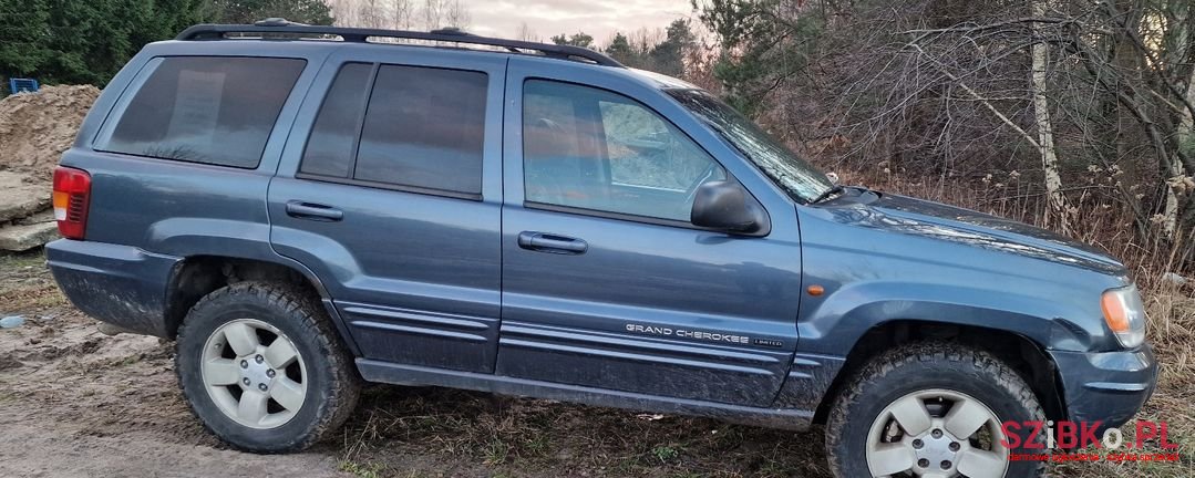 2004' Jeep Grand Cherokee photo #3