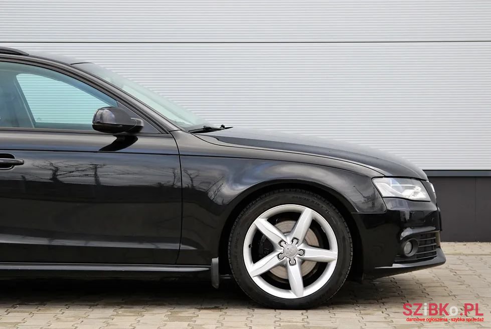 2012' Audi A4 photo #5