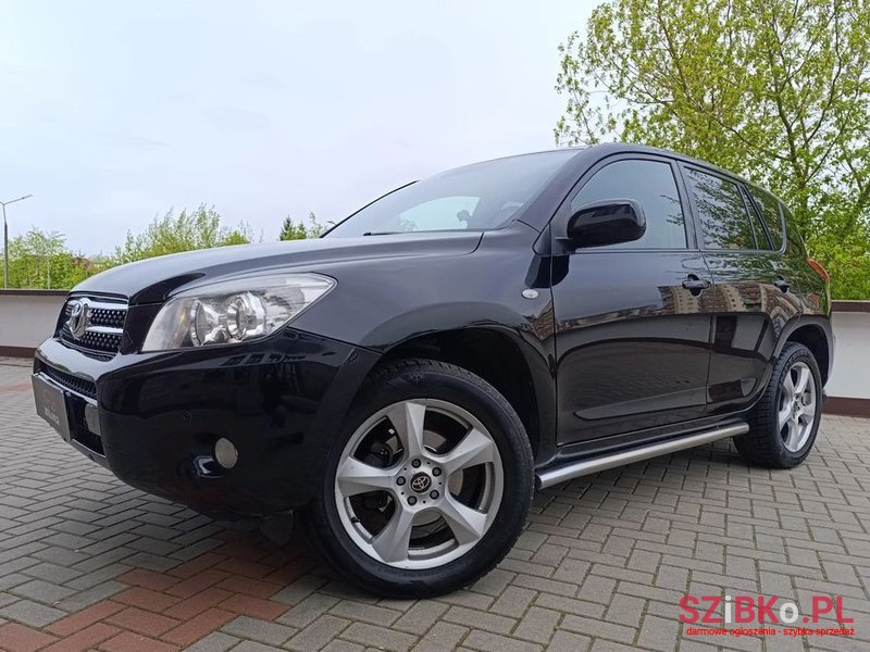 2006' Toyota RAV4 photo #2