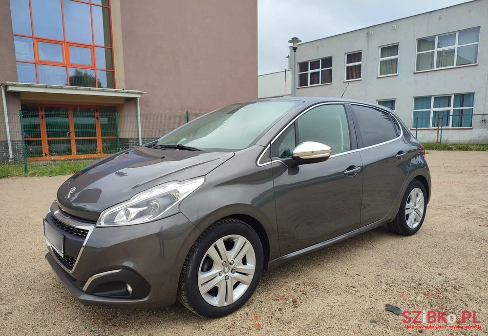 2019' Peugeot 208 photo #6