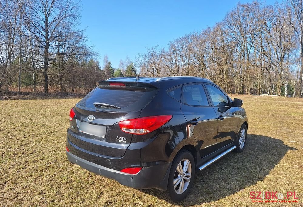 2011' Hyundai ix35 photo #3