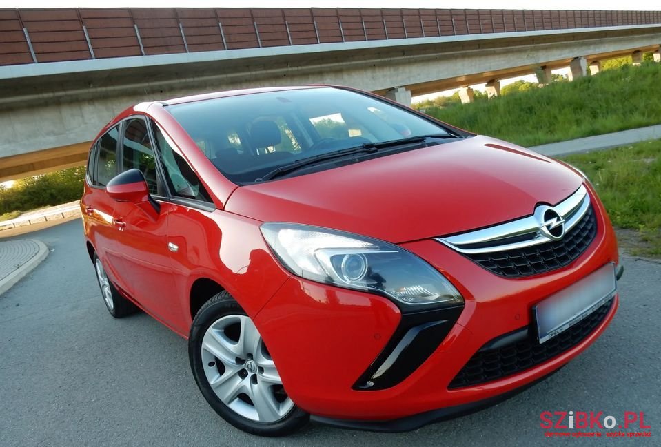 2016' Opel Zafira photo #3