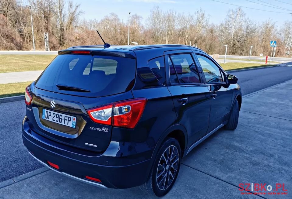 2015' Suzuki Sx4 S-Cross photo #5