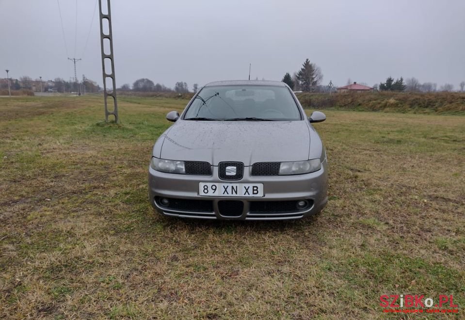 2003' SEAT Leon photo #2
