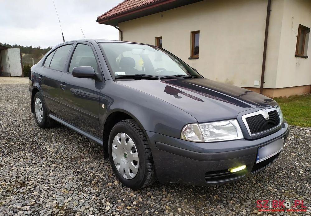 2007' Skoda Octavia 1.9 Tdi Tour photo #1