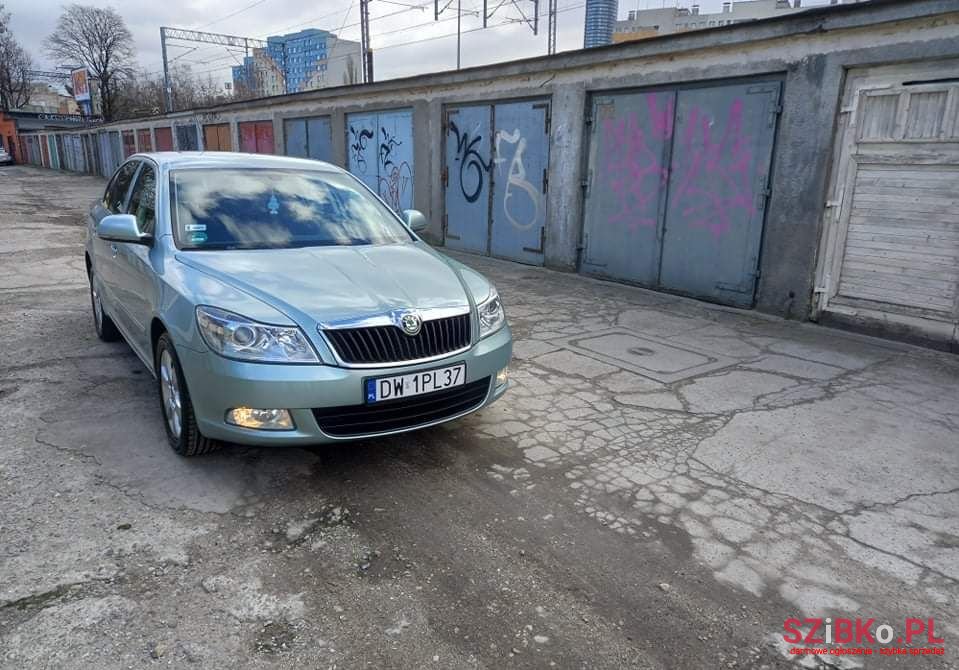 2009' Skoda Octavia photo #2