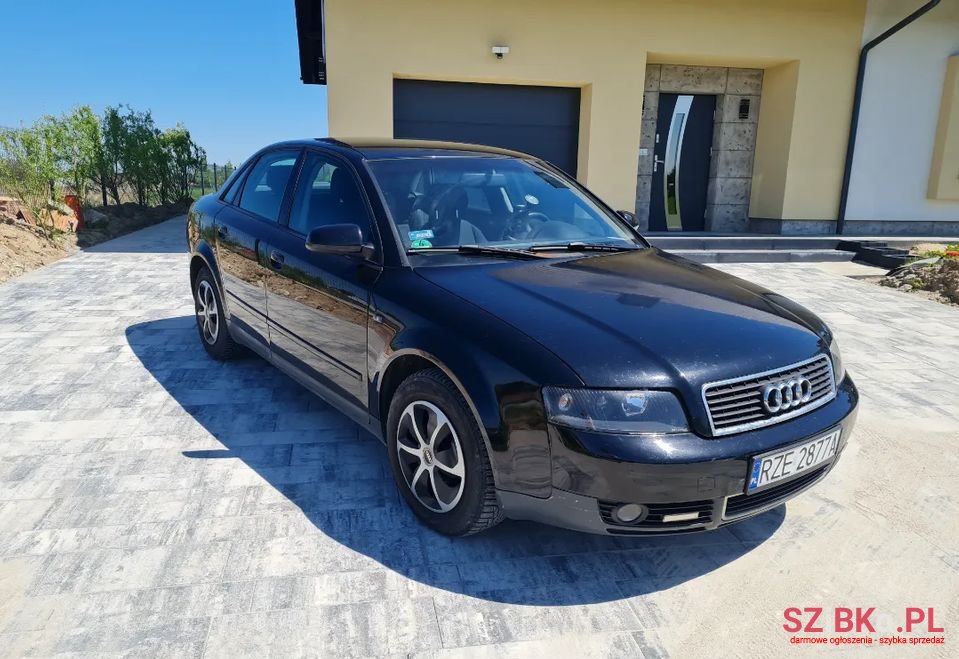 2001' Audi A4 photo #1