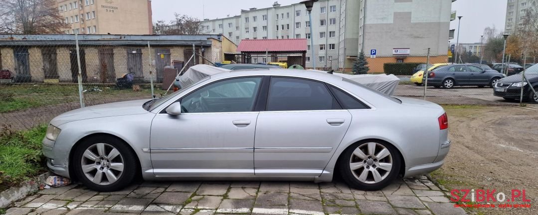 2004' Audi A8 photo #1