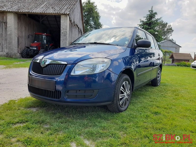 2010' Skoda Fabia photo #1