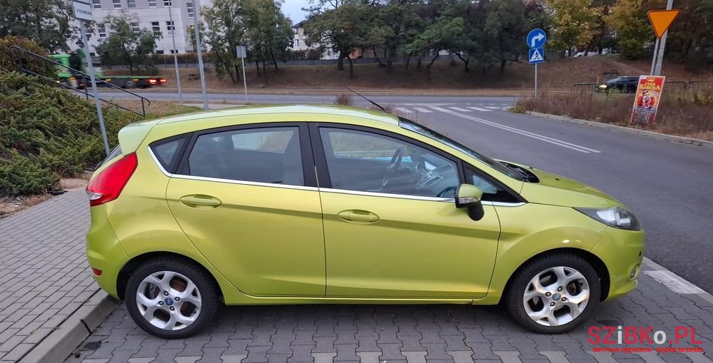 2008' Ford Fiesta 1.4 Ghia photo #4