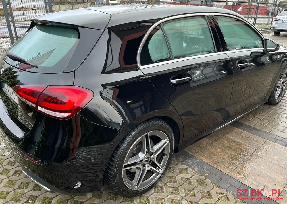 2019' Mercedes-Benz A-Class 200 Amg Line 7G-Dct photo #5