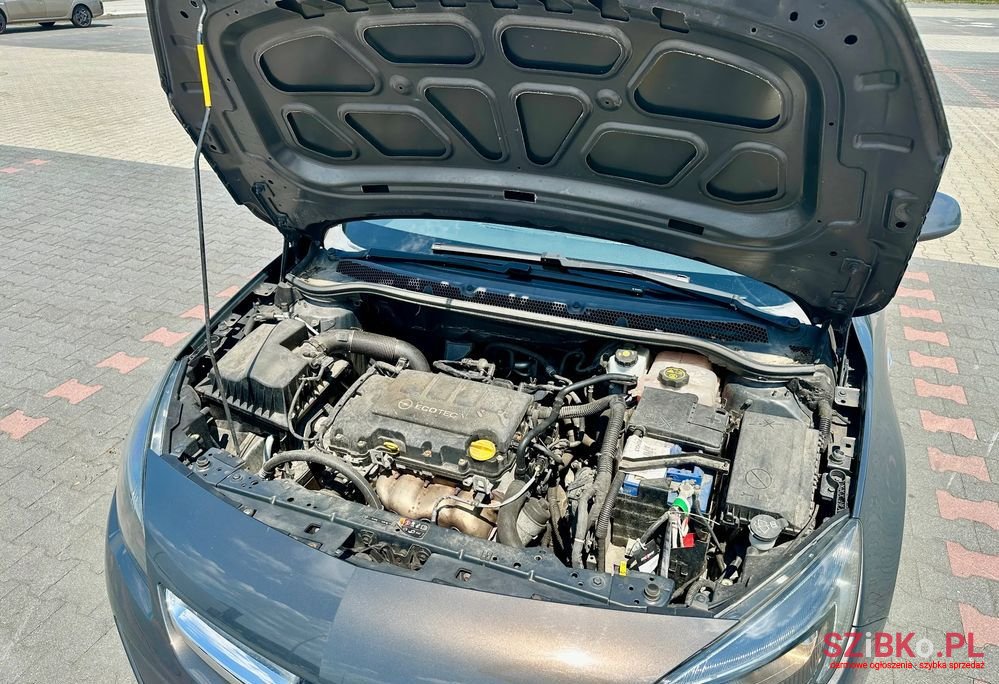 2014' Opel Astra 1.4 Essentia photo #3