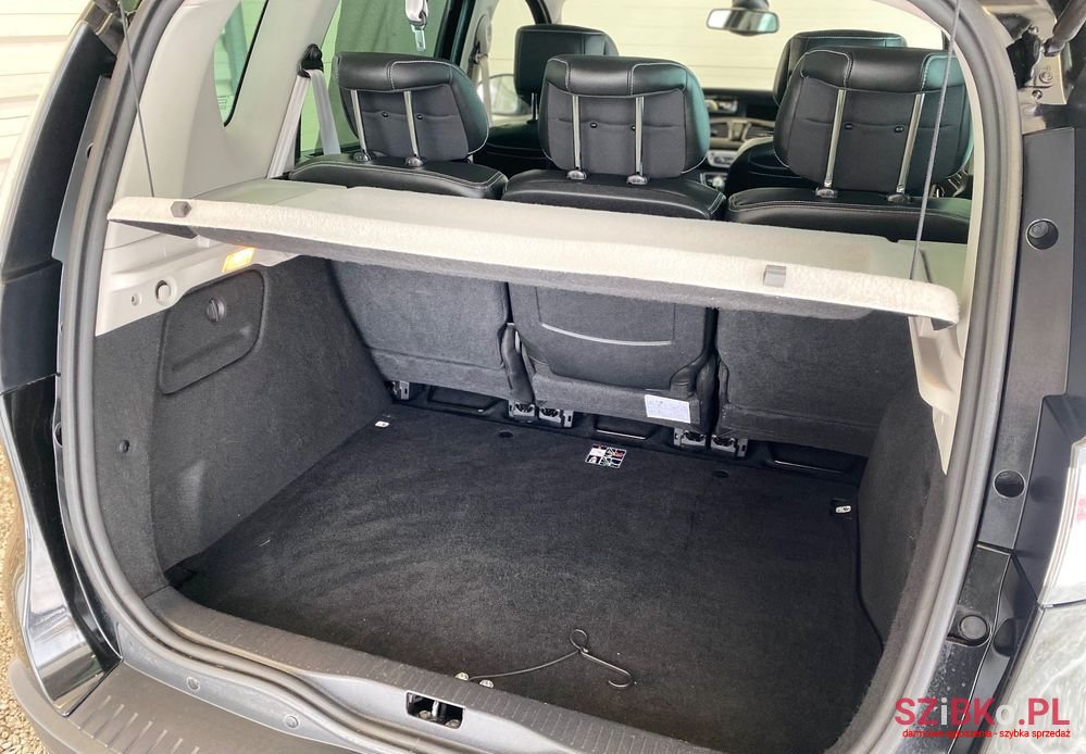 2015' Renault Scenic photo #6